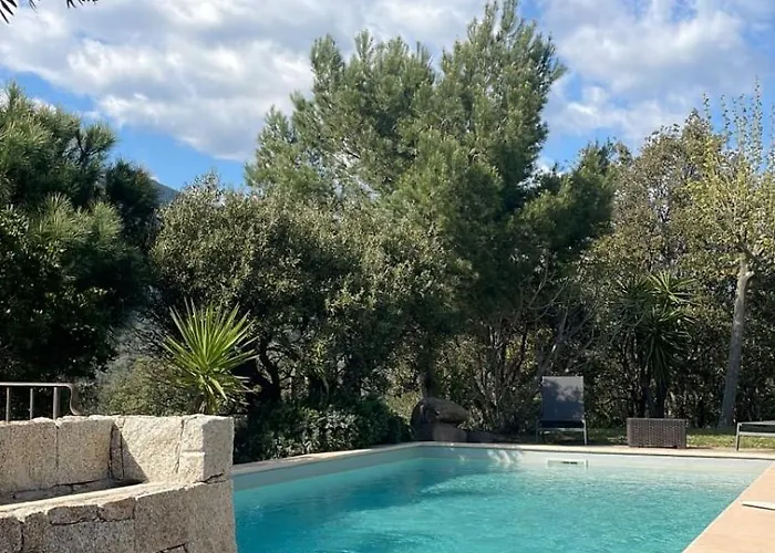 Amuri 4 Heated Swimming Pool Sotta
